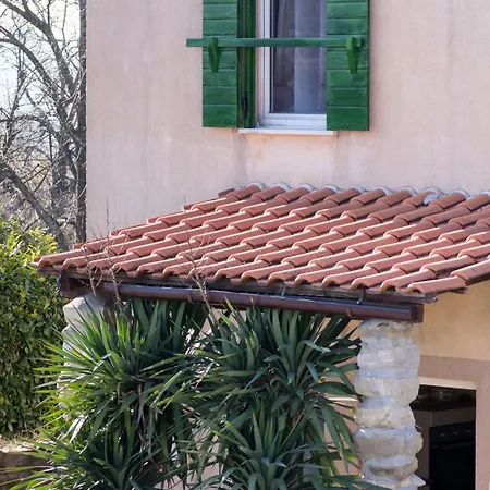 Holiday home House Rea With Bbq And Two Terrace